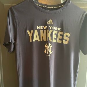 Yankees dri-fit, navy boys tee, large 14-16